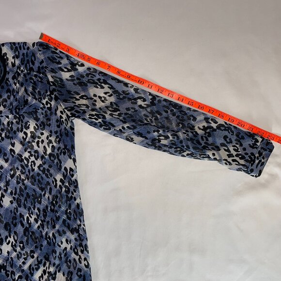 CAbi Fatale Blouse Style 977 Blue Black Leopard Print Long Sleeves Size XS - Picture 8 of 10